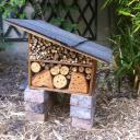 Nichoir pour jardin avec toît en ardoises